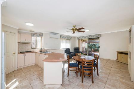 2/17 Gonville Green, Port Kennedy, WA 6172, Australia