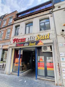 Rue Rogier 16, Chimay, בלגיה 