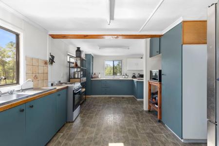 30 Old Mill Road, Oakhurst, QLD 4650, אוסטרליה