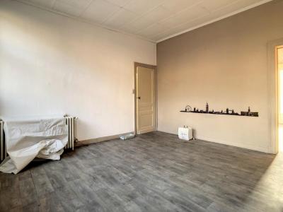 Rue Bernus  51, Charleroi, Belgio