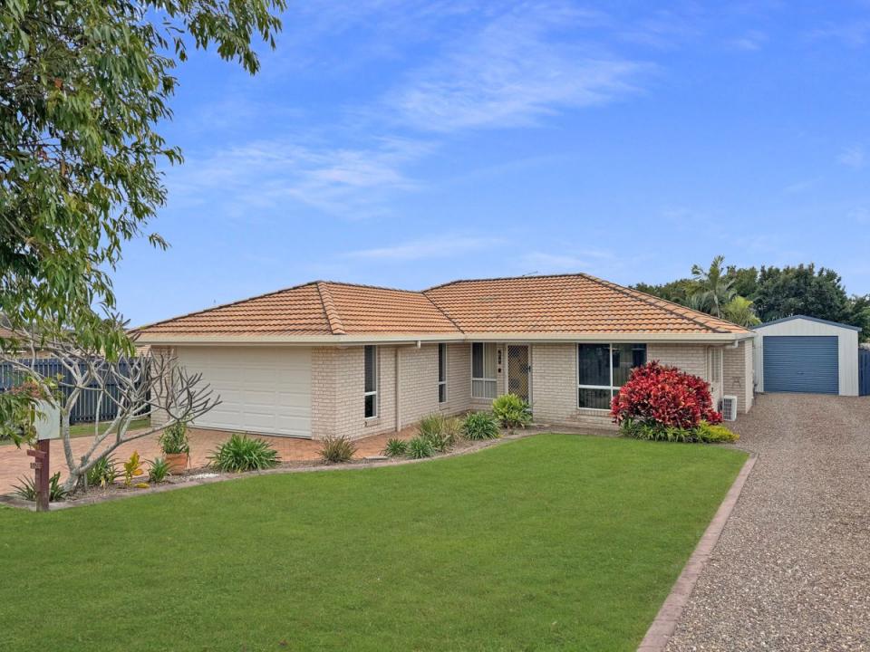 52 Picadilly Circuit, Urraween, QLD 4655, Úc