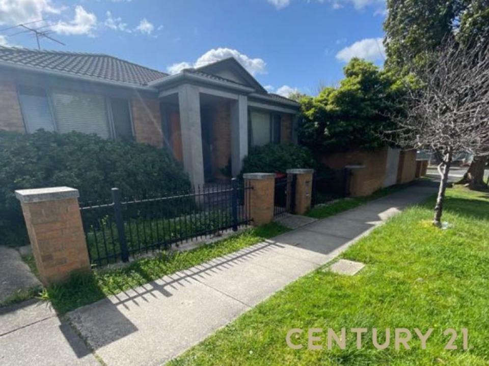 2/27 Beddoe Avenue, Clayton, VIC 3168, Austrália