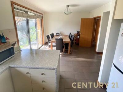 2/27 Beddoe Avenue, Clayton, VIC 3168, Austrália