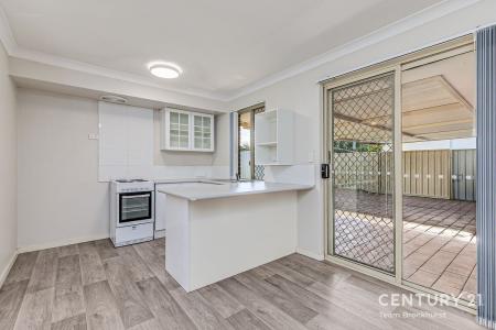 21B Wynyard Way, Thornlie, WA 6108, Australia