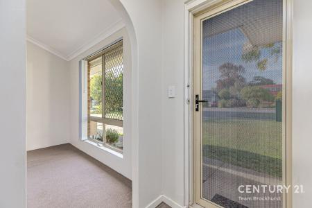 21B Wynyard Way, Thornlie, WA 6108, Australia