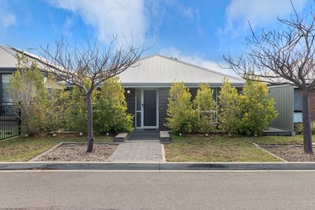 19 Hindmarsh Street, Seaford Heights, SA 5169, Australia