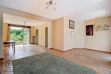 Avenue Gilbert Mullie 5, Woluwe-saint-lambert, Belgium