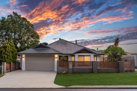 123 Mars Street, Carlisle, WA 6101, Australia