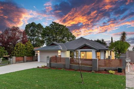 123 Mars Street, Carlisle, WA 6101, Australia