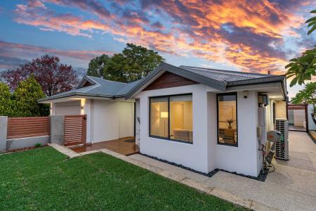 123 Mars Street, Carlisle, WA 6101, Australia