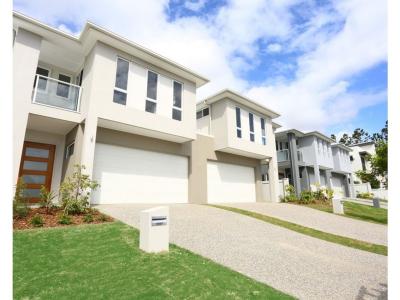 1/1067 Lakeview Terrace, Benowa, QLD 4217, Australia