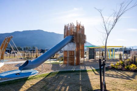 8 Pinn Street, Lake Hawea, Queenstown-Lakes District 9382, ニュージーランド