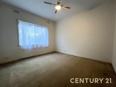 17 Mons Parade, Noble Park, VIC 3174, Austrália