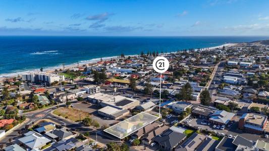 5 Saltash Avenue, Christies Beach, SA 5165, Australia