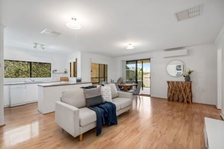 4 Laurie Avenue, Encounter Bay, SA 5211, أستراليا