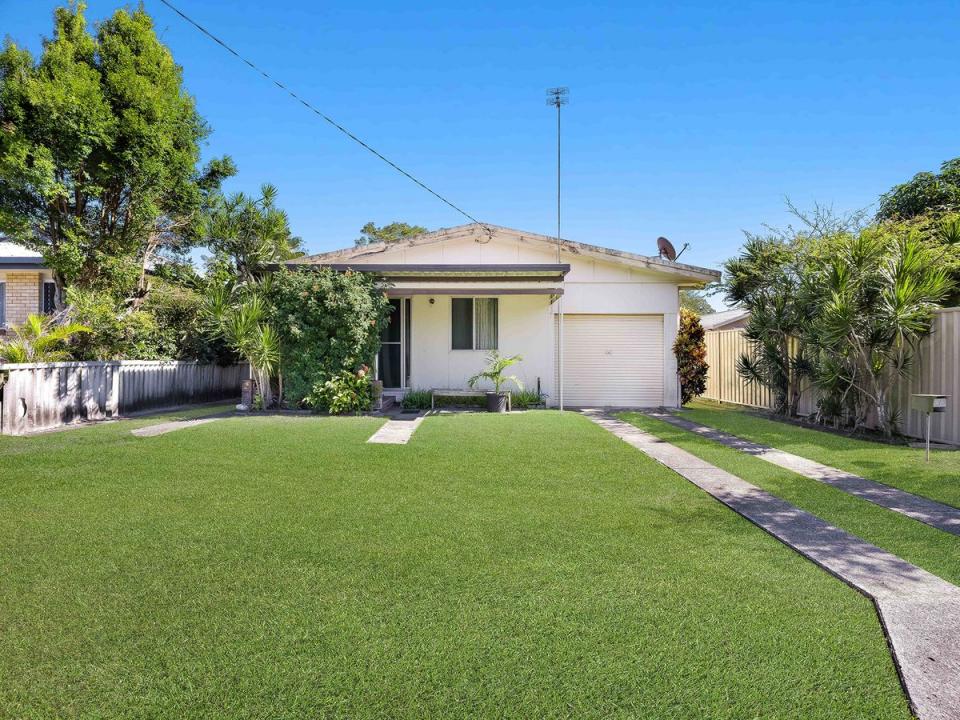 6 Wentworth Parade, Golden Beach, QLD 4551, Austrália