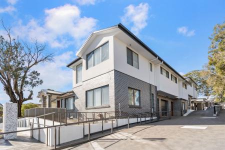 136 Meadows Road, Mount Pritchard, NSW 2170, Australia