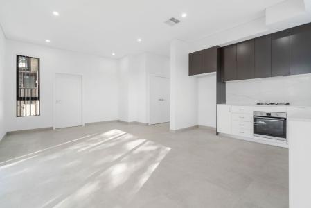 136 Meadows Road, Mount Pritchard, NSW 2170, Australia