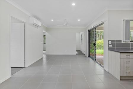 18 Olive Tree Chase, Victory Heights, QLD 4570, Australien