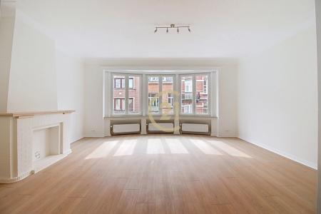 Avenue Jules de Trooz  26, Woluwe-saint-pierre, ベルギー