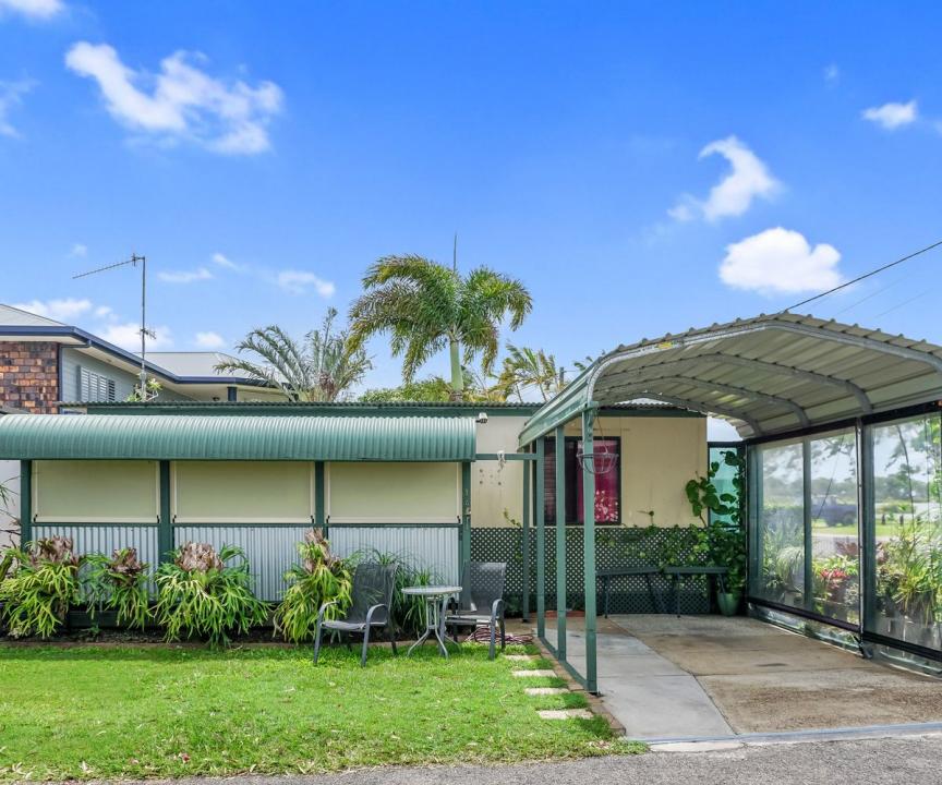 1/32 Esplanade, Tin Can Bay, QLD 4580, Australia