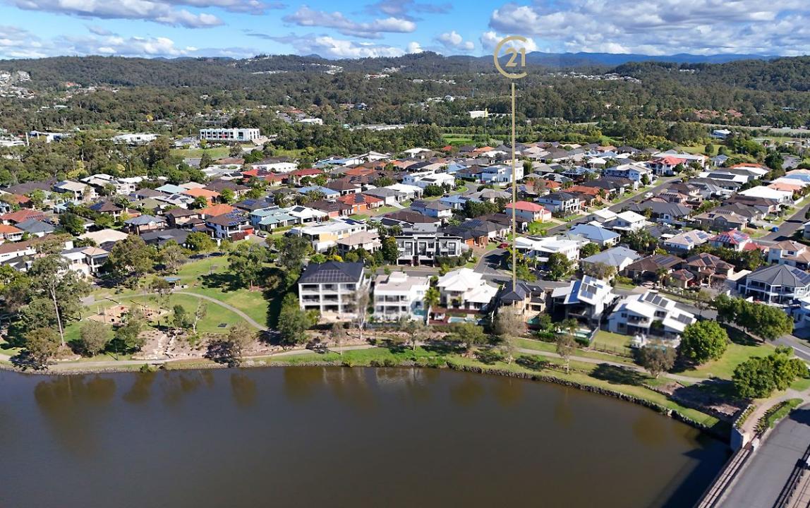 24 Bayswater Avenue, Varsity Lakes, QLD 4227, 오스트레일리아