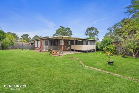 6 Rossell Place, Glenfield, NSW 2167, Australia