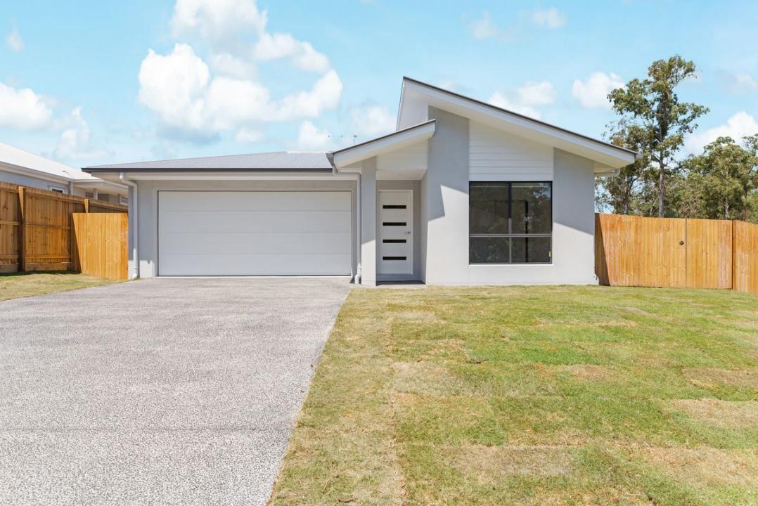 64 Woodland Drive, Southside, QLD 4570, Austrália