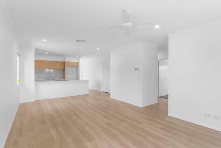 64 Woodland Drive, Southside, QLD 4570, Austrália