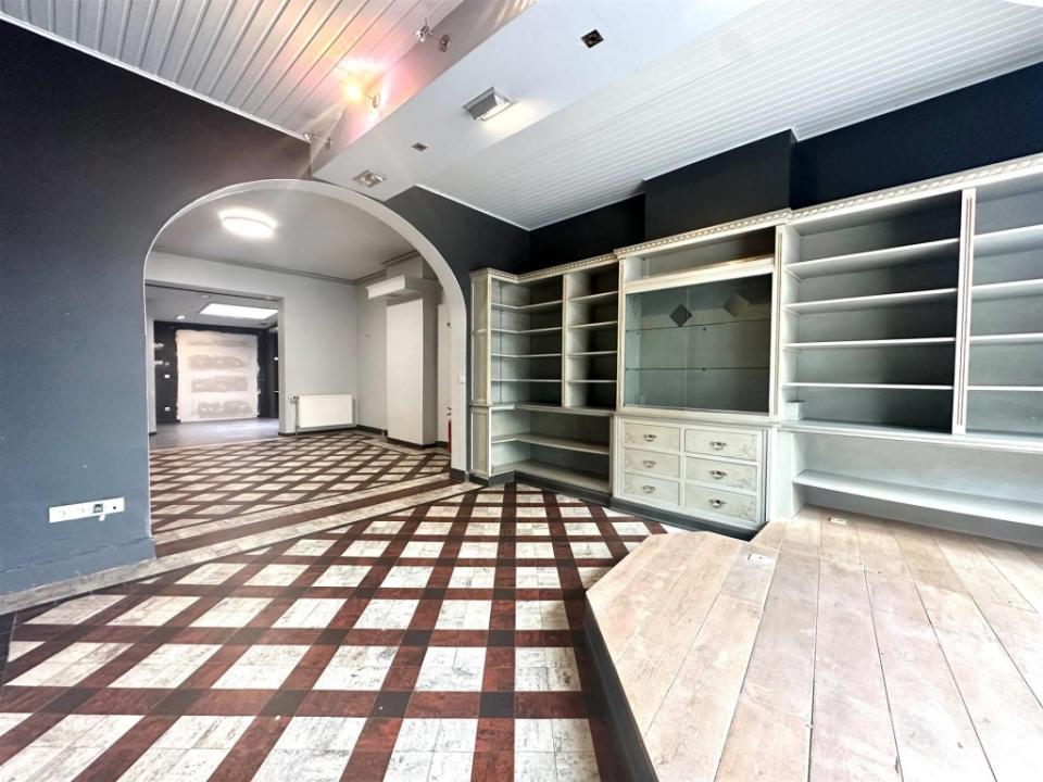 Rue du Commerce 55, Ciney, Belgium