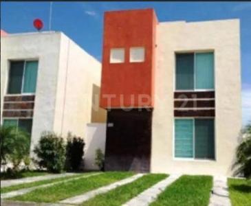 Casa en VENTA Fraccionamiento Banus, Alvarado Veracruz, cerca del mar, alberca. 1, Alvarado, Veracruz 95266, Mexico