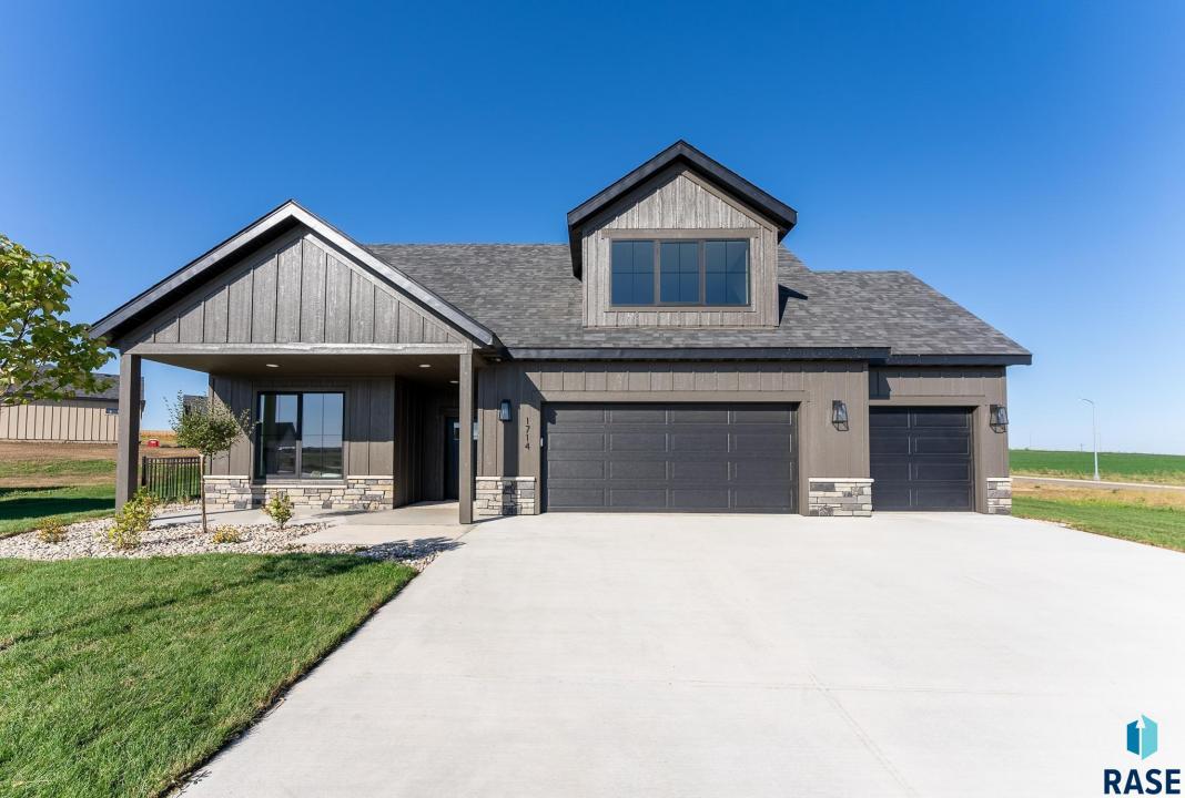 1714 N Medallion Cir, Sioux Falls, South Dakota 57110, HOA KỲ
