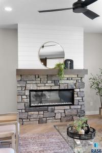 1714 N Medallion Cir, Sioux Falls, South Dakota 57110, HOA KỲ