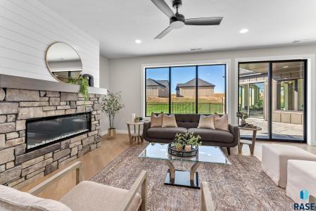 1714 N Medallion Cir, Sioux Falls, South Dakota 57110, HOA KỲ