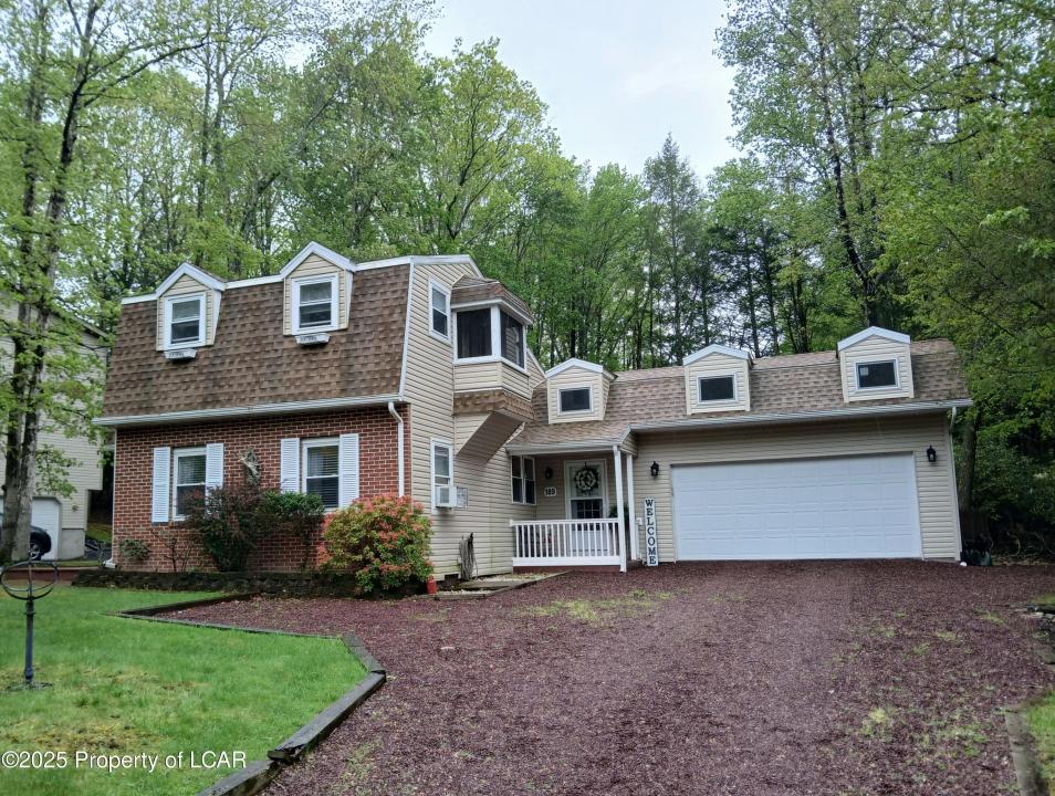 189 Debbie Drive, Drums, Pennsylvania 18222