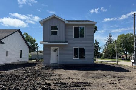 108 3rd Avenue, Slater, Iowa 50244