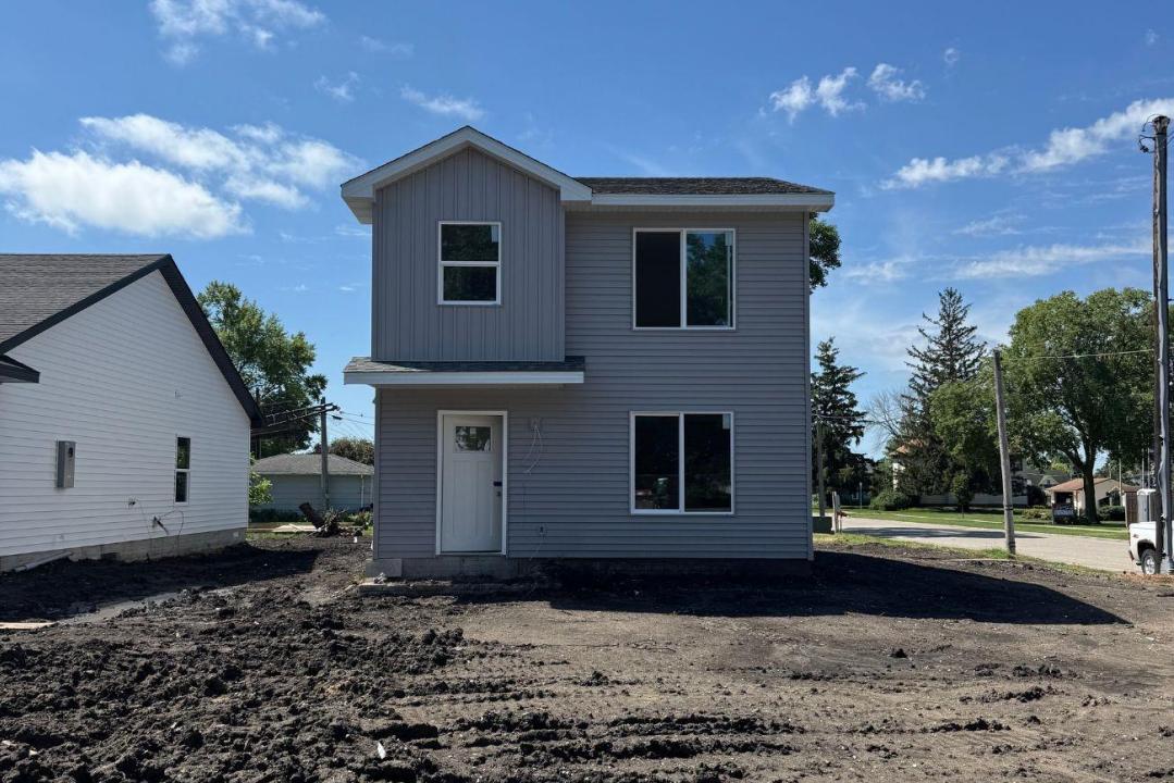 108 3rd Avenue, Slater, Iowa 50244