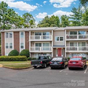 9333 Old Concord Road , J, Charlotte, North Carolina 28213
