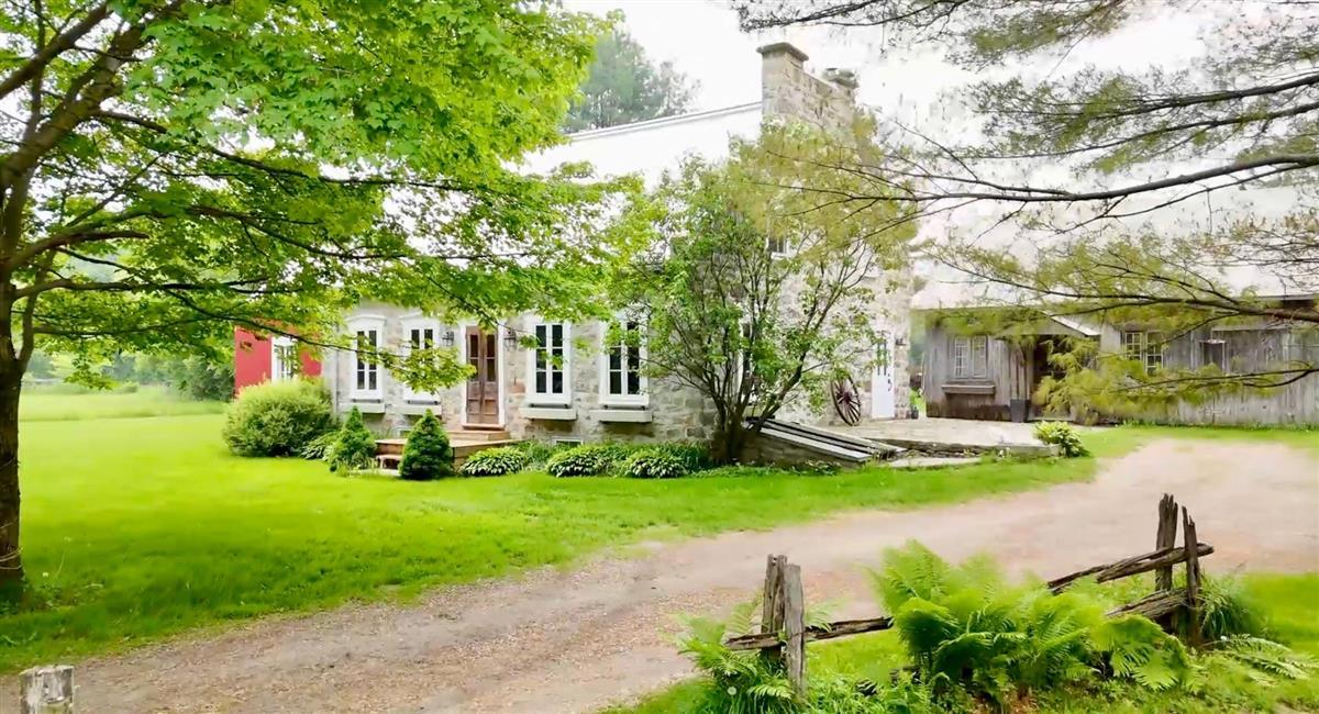 837 Rg St-Vincent, Quebec J0V 2B0, Canada