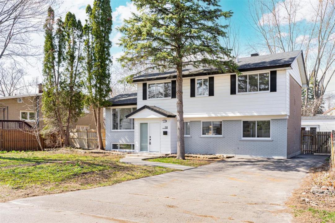 118 Rue Caruso, Dollard-Des-Ormeaux, Quebec H9A 1L9, Canada