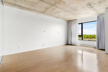 1085  Rue Smith, Montréal (Le Sud-Ouest), Quebec H3C 0L9, Kanada