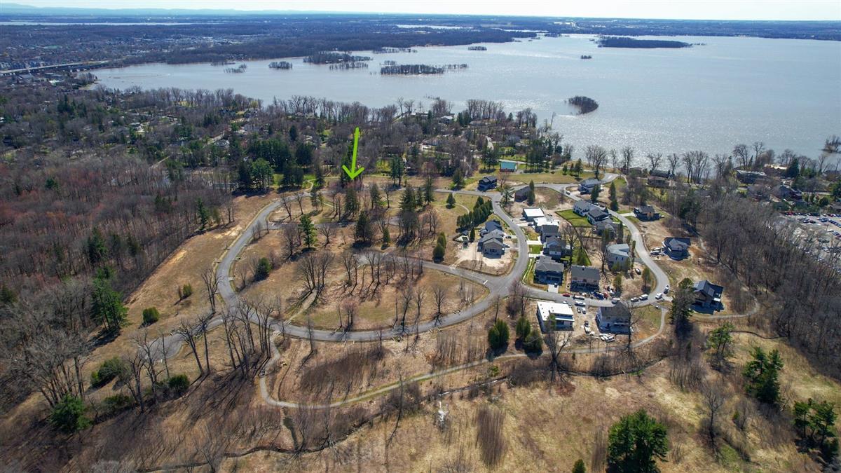 53 Av. Boisbriand, Senneville, Quebec H9X 0C1, Canada