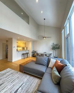 1440  Rue St-Jacques, Montréal (Ville-Marie), Quebec H3C 4J4, Canadá