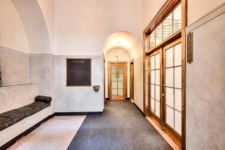 315 Rue du St-Sacrement, Montréal (Ville-Marie), Quebec H2Y 1Y1, Canada