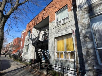 0815-0821  Rue Charlevoix, Montréal (Le Sud-Ouest), Quebec H3K 2Y5, Canada