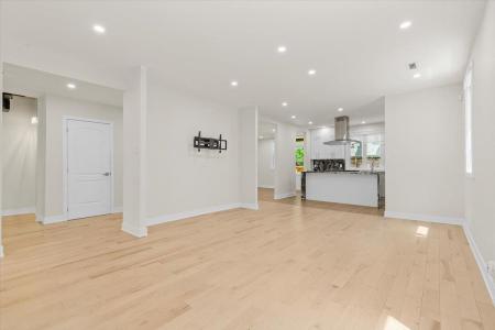 4361 Av. Beaconsfield, Montréal (Côte-des-Neiges/Notre-Dame-de-Grâce), 魁北克省 H4A 2H5, 加拿大