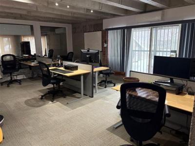 1875 Boul. René-Lévesque O., Montréal (Ville-Marie), Quebec H3H 1R4, Canada