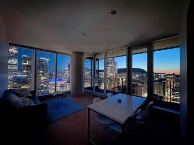 1205 Place Phillips, Montréal (Ville-Marie), Quebec H3B 0H3, Canada