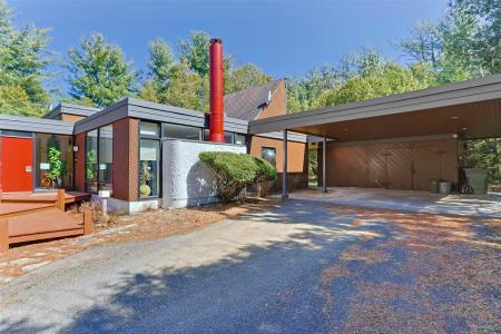 20-22  Rue Michel, Saint-Chrysostome, Quebec J0S 1R0, Canada