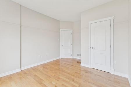 44 Rue des Abricotiers, Gatineau (Gatineau), Quebec J8R 2S7, Canada